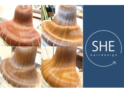 シー(SHE)の写真