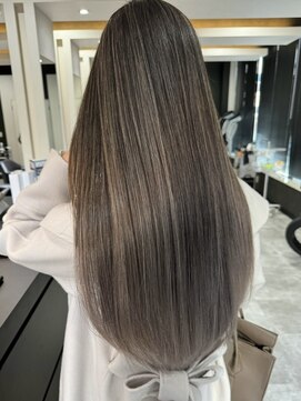 エイチ(H) xバレイヤージュ/イメチェン/ホワイトブロンド/外ハネボブ/美髪