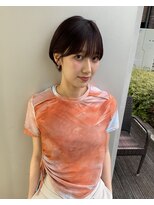 エアー 青山(AIR)&nbsp;丸みショート前下がりセンターパートハンサムくびれショート