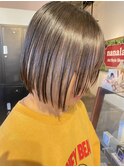 夏のインナーカラー×ミニボブ◎ホワイトアッシュで透明感UP
