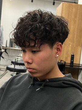 men's salon L-MARK 四条烏丸【12月 NEW OPEN(予定)】 スペインカール/スパイラルパーマ/波巻きパーマ/フェード/メンズ