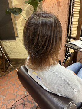 ロッソバイアルター 鎌取(ROSSO by aL-ter) 【くらげヘア/黒髪/カーキカラー】