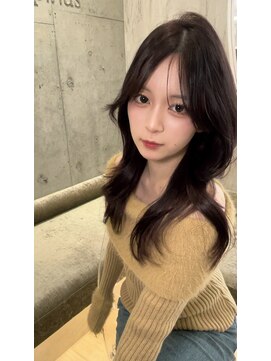 ロンドルピナス 小倉(Lond Lupinus) ミディアムレイヤーカット/似合わせカット/大人ガーリー/20代