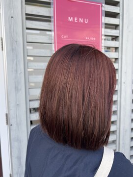 グロウトヨサキワン(GLOW TOYOSAKI ONE) ワインレッドで大人っぽツヤカラー