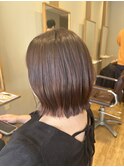 切りっぱなしボブ×ピンクブラウン