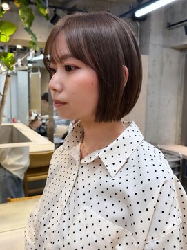 サンク 原宿 表参道(cinq) 原宿ワンブリーチヘーゼルベージュ×タッセルボブ＊
