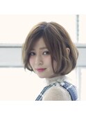 耳かけショートボブ