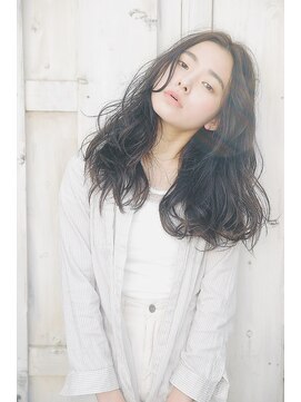 ベル 銀座並木通り店(Belle) 黒髪でも軽いゆるパーマ〔Belle銀座〕