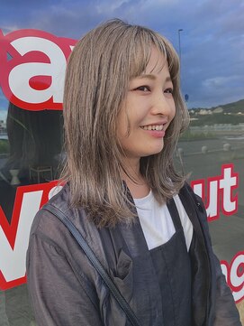 デイウィズアウトエニシング(Day without Anything) メディアムアッシュ