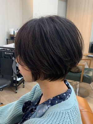 似合わせはもちろん、後ろからのフォルムや全体のバランスを考慮したショートヘアのカットが得意なサロン♪