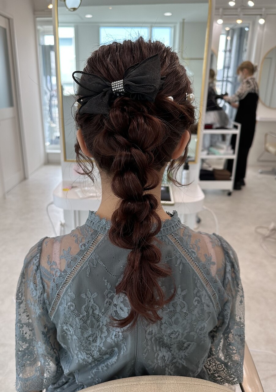 編み下ろしポニー☆結婚式アレンジ☆ヘアセット：L188978372｜レミエ