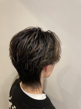 アヴァンティ ヘアーアンドスパ(avanti hair&spa) ウルフカット×メンズハイライト