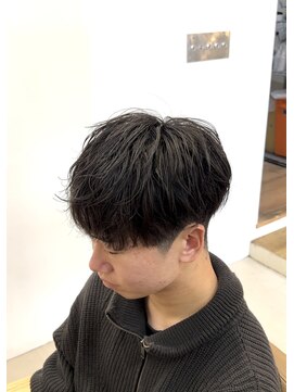 エッジ(EDGE) 無造作シャドウパーママッシュショートレイヤー刈り上げスタイル