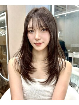 グロー 大宮(GLROW) 大宮　ミディアムレイヤー　韓国ヘア　グレージュ　髪質改善