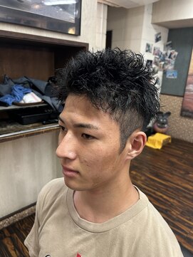 コダマ 大泉学園店(KODAMA) ピンパーマで作るスパイキーショート