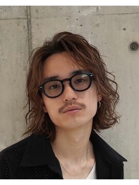 フィフス 渋谷(fifth) 渋谷センターパートメンズミディアムスパイラルパーマ