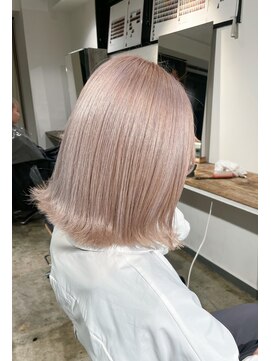 ニュート(Neut ) ピンクシルバーベージュ