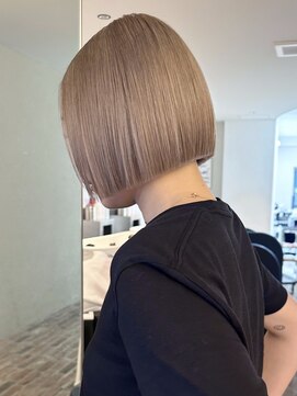 ザ スリック(THE SLICK) ベージュアッシュ背面ボブ×髪質改善