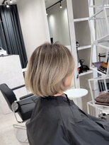 コスモス 町田(COSMOS)&nbsp;ミディアムレイヤーカットバタフライカットハッシュレイヤーボブ