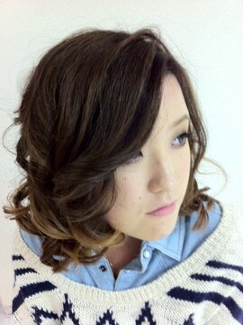 トモズヘアデザイン(Tomo's Hair Design) ルーズカールミディ