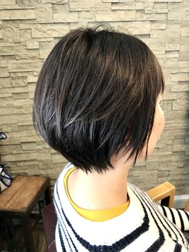 クラフトオブヘアーサニー(craft of hair Sunny 32) ナチュラルショート