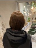 オリーブグレージュ