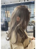 程よいくすみ感"フェードベージュ"【シークレットハイライト】