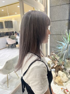 アンジェ(ange) 流行りのハイトーングレージュカラー　松井