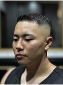 クルーカット　スキンフェード　メンズ