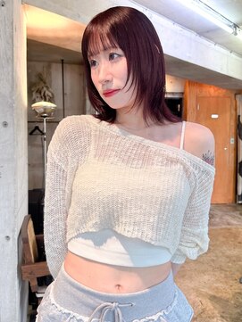 ダコタリッカ(dakota Rikka) ボルドーカラー/ミディアムレイヤーカット