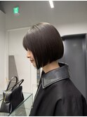 オリーブ　赤味消し　ブリーチなし　ハイライト　銀座　ボブ