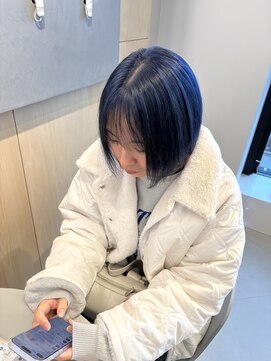 ブリーチあり深みブルーカラー