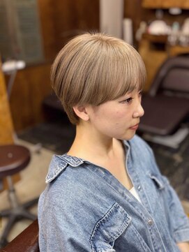 ヘアメイク デザート(HAIR MAKE DESART) 【HAIR MAKE DESART】ブロンドベージュショートカット