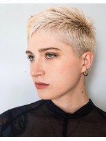 サリバン(Sullivan)&nbsp;「Sullivan千葉」モードなベリーショート　（ちょい刈り上げ）