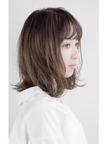 シェノン(hair make CHAINON)&nbsp;カーキグレージュにデザインカラー