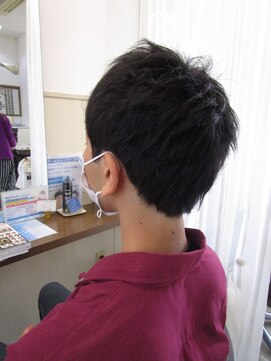 コアフィールフィス(COIFFURE fils) 《見附　今町》メンズ　束感ショート