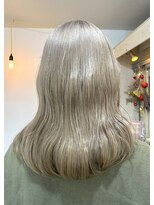 ビオラ(Viola)&nbsp;【プラチナ　ブロンド】