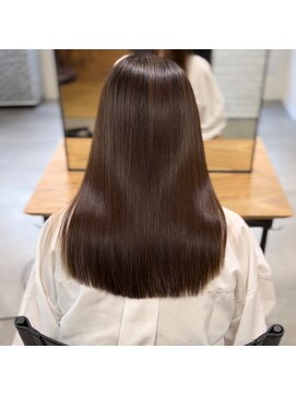 ミューズ(Meuz) 艶髪ロング