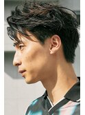 センターパートニュアンスパーマ刈り上げツーブロックメンズヘア