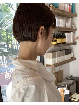 ナタン 自由が丘(NATHAN) アッシュオリーブ グレーベージュ 髪質改善 白髪ぼかし ショート