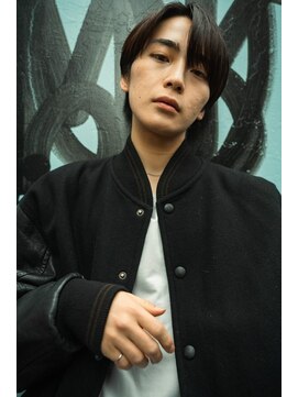 ガレージ バイ グリーン 原宿 表参道(Garage by green) ナチュラルセンターパートパーマ