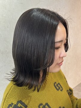 ビスクヘアデザイン(bisq hair design) ミディアム　ミディアムレイヤー　セミディ　地毛風カラー