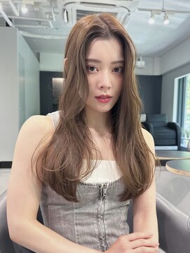 トイ(TOI) 【吉澤】アッシュベージュロングレイヤー