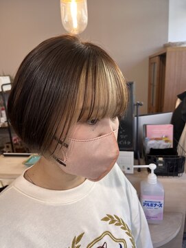 スアバイキキ(SuA by kiki.) 似合わせカット/透け感バング/ぱつっとボブ/ 韓国ウェーブ