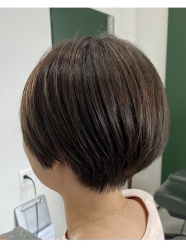 フー バイ セリナ(Fuu.by serina) 透明感カラー◎ 柔らかオリーブベージュ