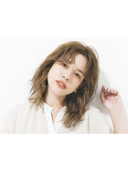 【”いつも同じ”じゃ物足りないあなたへ】ツヤと透明感のある仕上がりに♪トレンドカラーもお任せください