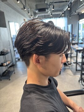 スタッド 松戸(stud. Men‘s) 毛流れセンターパート