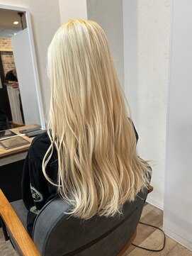 ブロンドヘアー