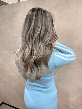 サニー 渋谷(SUNNY) バレイヤージュ、ハイライト、レイヤーカット、ケアブリーチ