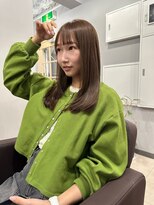 アトレ アネックス(attrait ANNEX)&nbsp;セミロングのベージュカラーで作る大人っぽい雰囲気